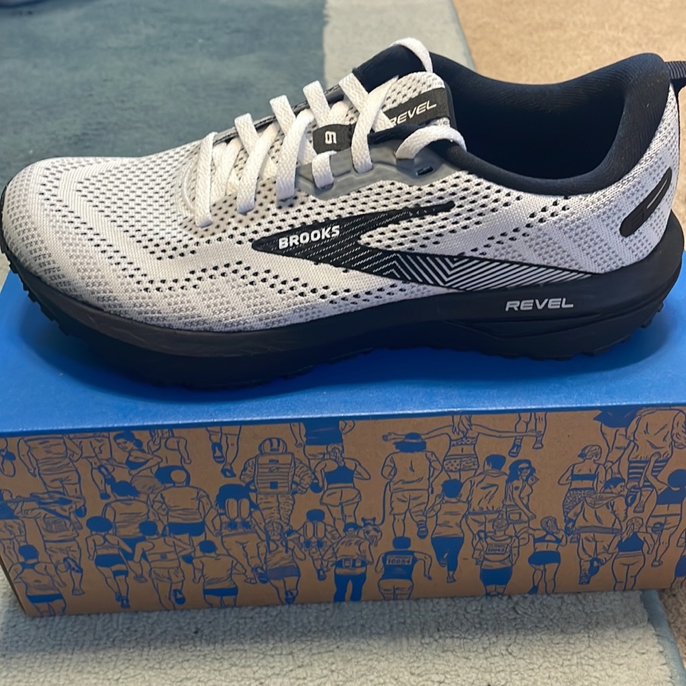 Brooks Running Sneaker